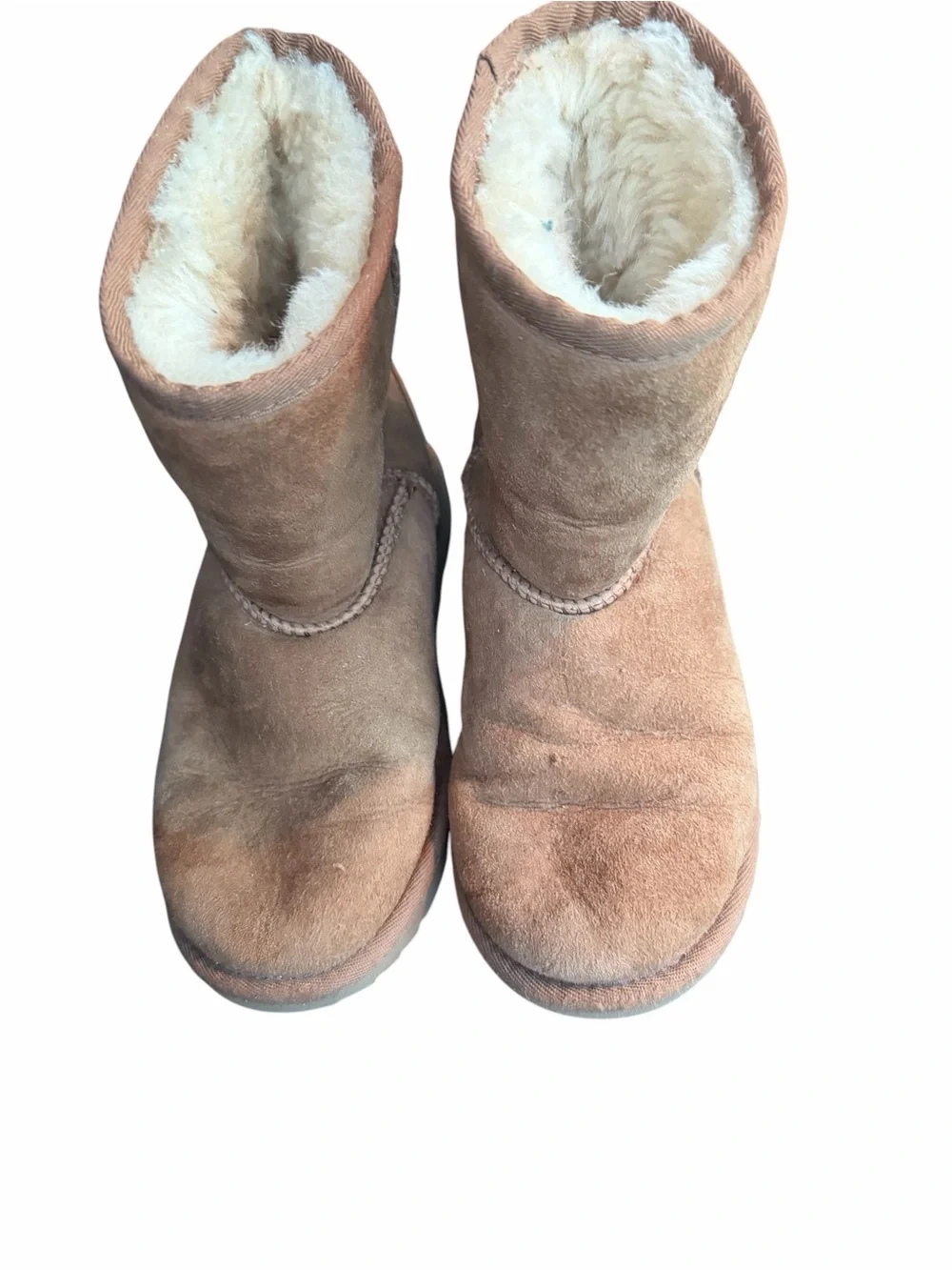 UGG Chestnut Classic Kids Short Boot in sz 2